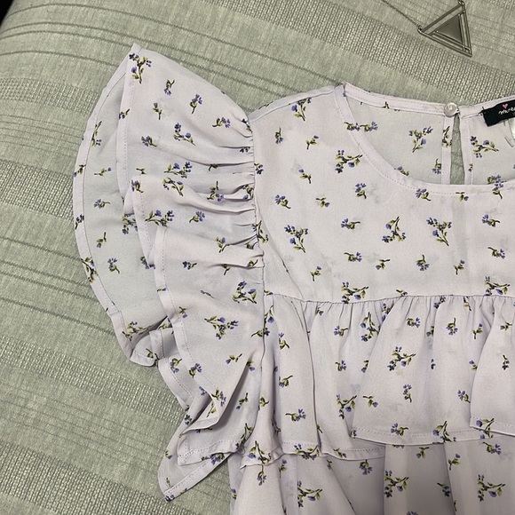 MIXED THREADS | Women’s Floral Ruffle Sleeve Smocked Peplum Top NWT Size M - Picture 4 of 7